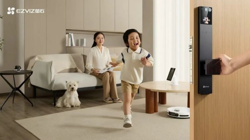 智能锁市场同质化严重，萤石AI人脸锁如何破解安全与便捷的终极难题？(图2)